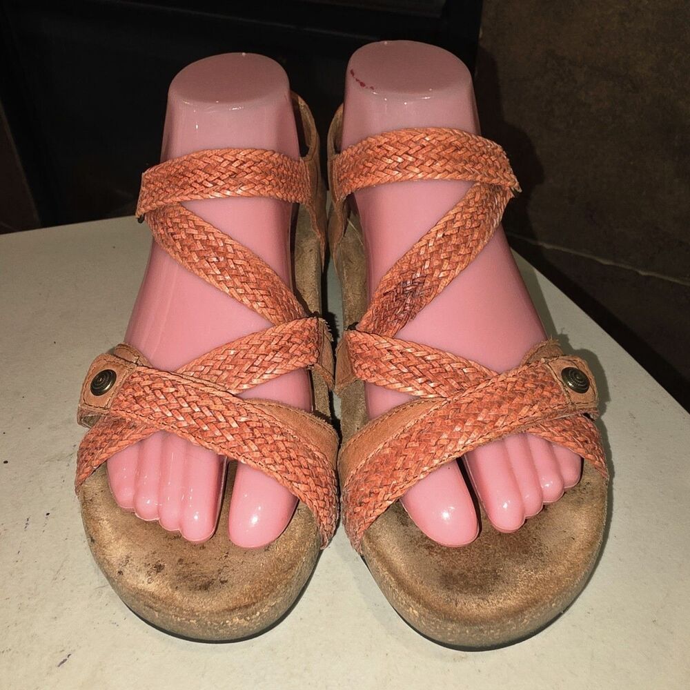 Taos 8/8.5 Trulie Orange Weave Criss Cross Strap Boho Distressed Logo Sandals - Picture 3 of 13